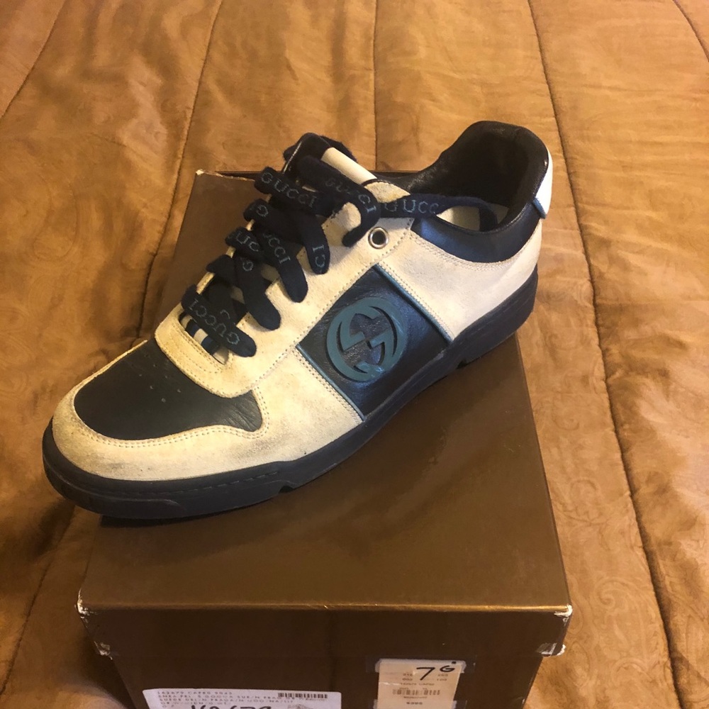 Gucci suede gym shoes